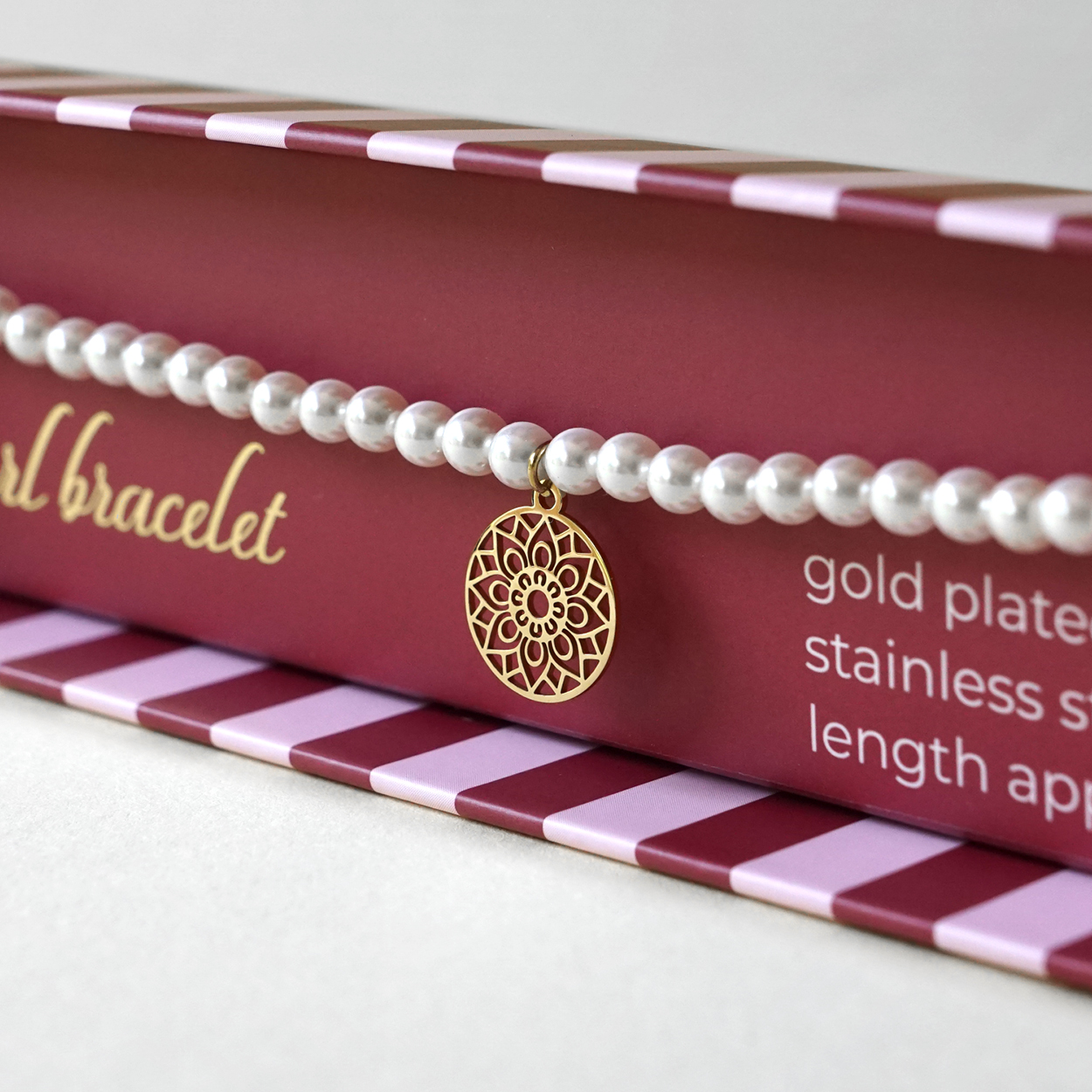Geschenkbox Perlenarmband – Mandala des Glücks, vergoldet